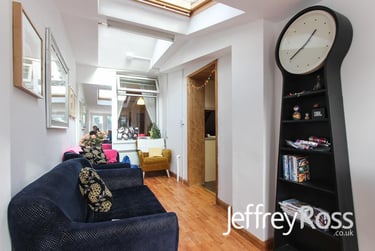 6 bed house, Flora Street, Cathays, Cardiff, CF244EQ - Image 1